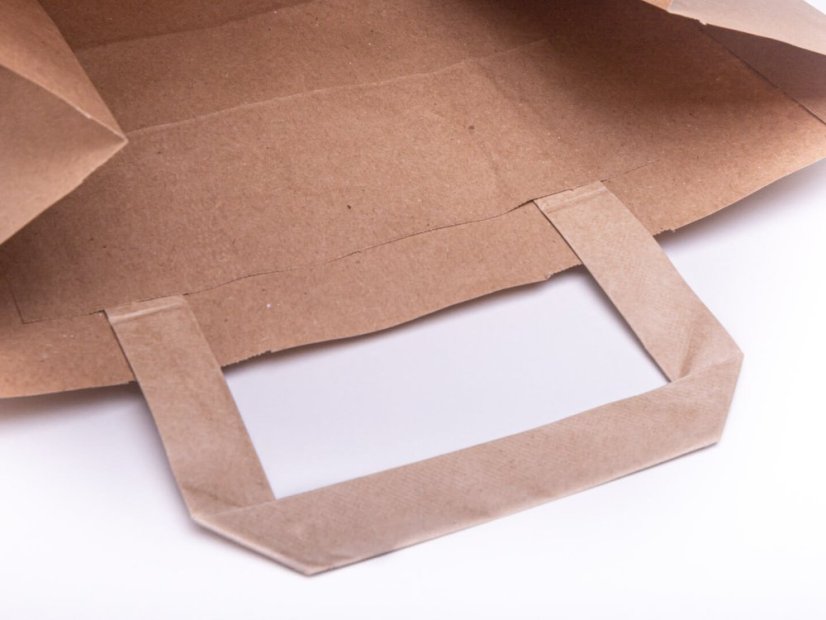 papirova taska hneda 28x17x29 cm ucho